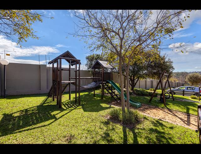 1 BEDROOM APARTMENT FOR SALE IN LONEHILL